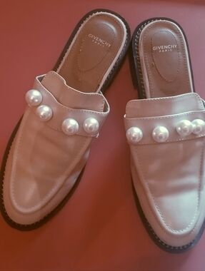 Rare Givenchy Pearl-Trim Leather, Chain On Heel Mules in Light Beige